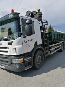 Hakový nosič kontajnerov Scania s HR